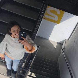 Meet your Posher, Olivia